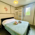 迷人乡村假日公园 *