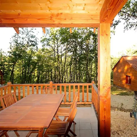 Holiday park Le Village Enchanteur La Chapelle-Aubareil