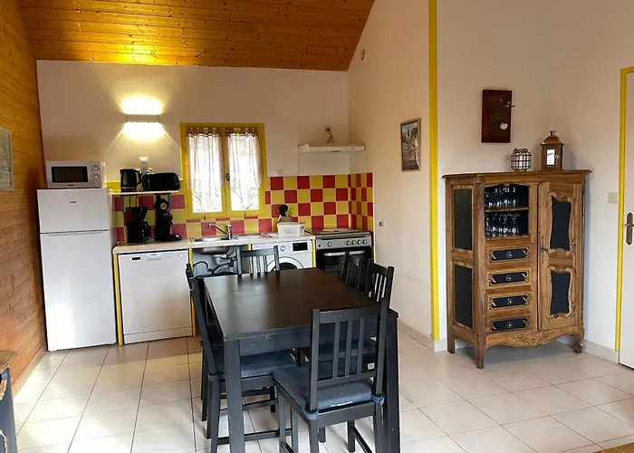 Le Village Enchanteur La Chapelle-Aubareil
